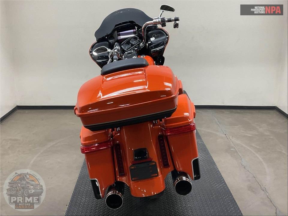 2022 Harley-Davidson FLTRXSE CVO ROAD GLIDE — фото 4