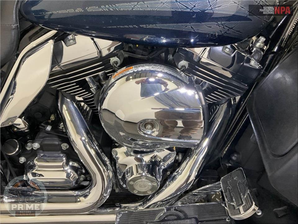 2016 Harley-Davidson FLHTCUL ULTRA CLASSIC LOW — фото 6