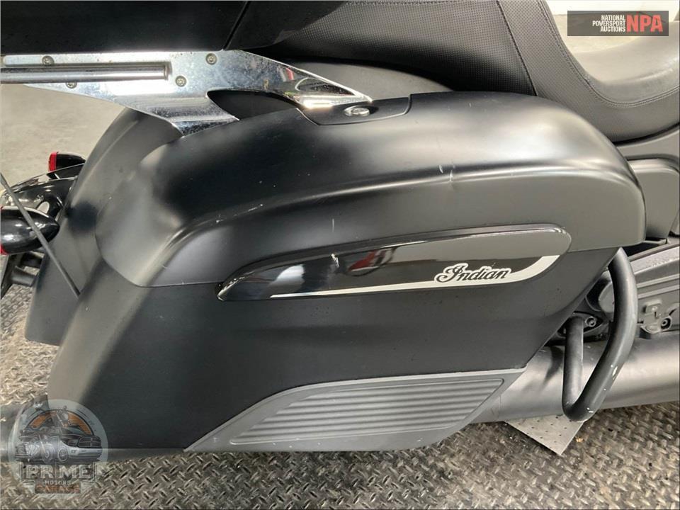 2020 Indian Motorcycle CHALLENGER DARK HORSE SMOKE (BLACK) — фото 19