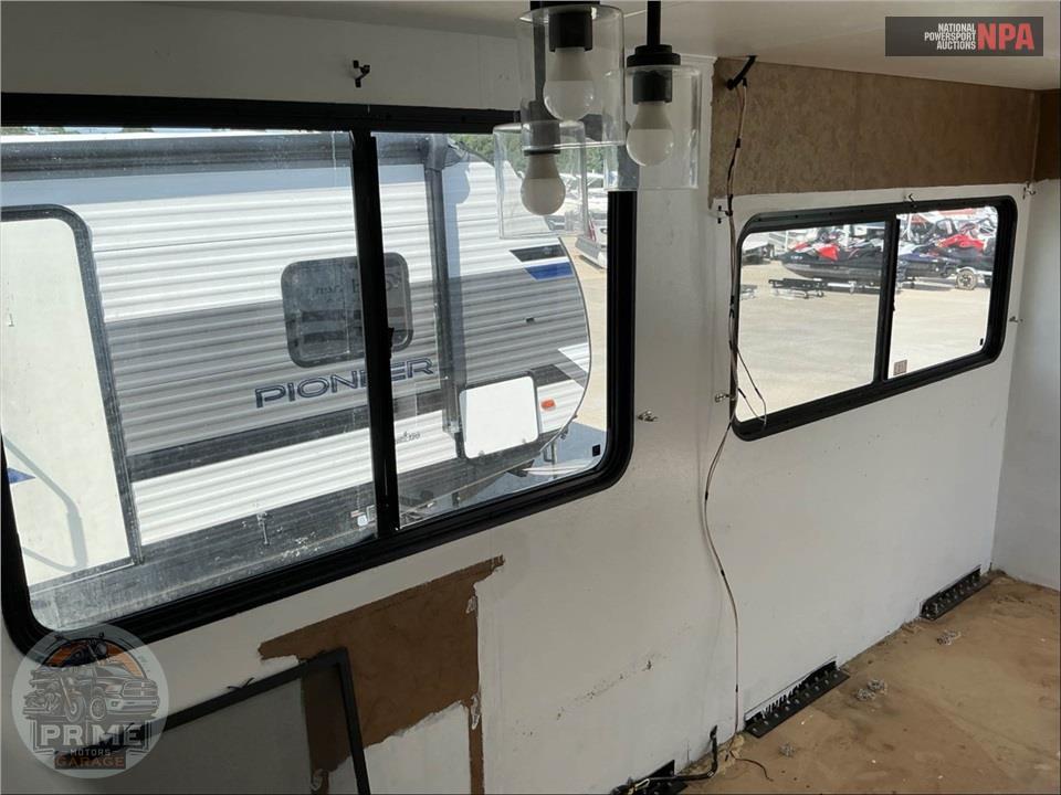 2012 Coachmen By Forest River M-34 BH FORD V10 - MIRADA SERIES — фото 36