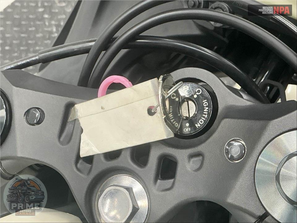 2024 Yamaha YZF-R3 — фото 11
