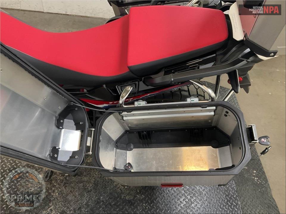 2024 Honda CRF1100D AFRICA TWIN DCT — фото 11