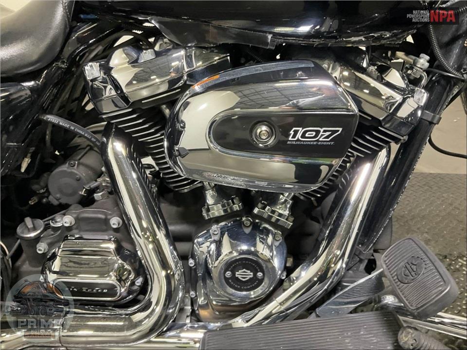 2017 Harley-Davidson FLHR ROAD KING — фото 6