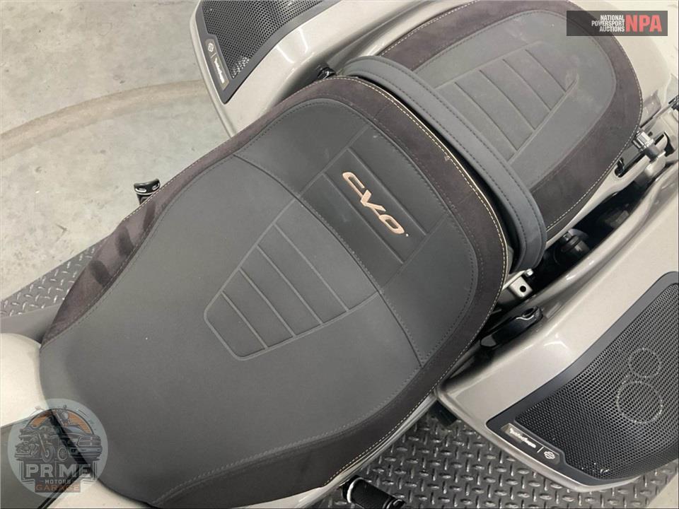 2023 Harley-Davidson FLTRXSE CVO ROAD GLIDE — фото 26