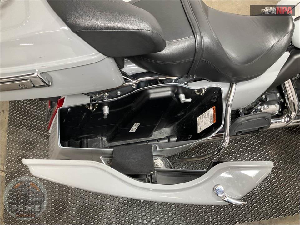 2025 Harley-Davidson FLHXU STEET GLIDE ULTRA — фото 21