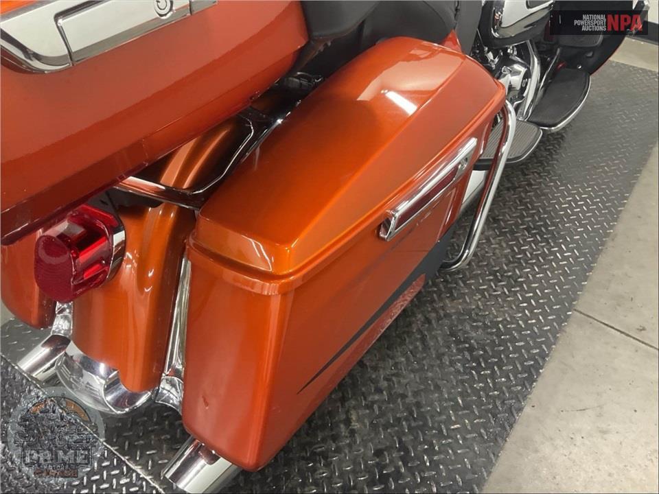 2019 Harley-Davidson FLTRU ROAD GLIDE ULTRA — фото 17