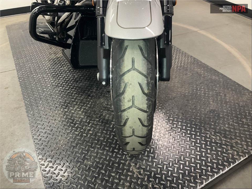 2023 Harley-Davidson FLHXSE CVO STREET GLIDE — фото 21