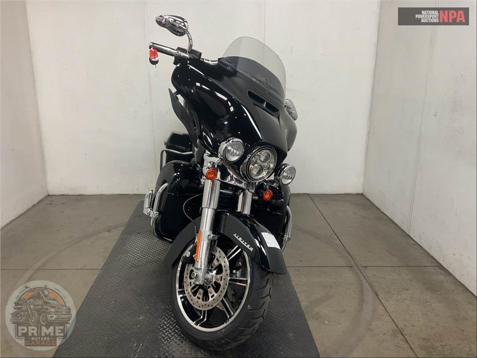 2022 Harley-Davidson FLHTK ULTRA LIMITED — фото 2