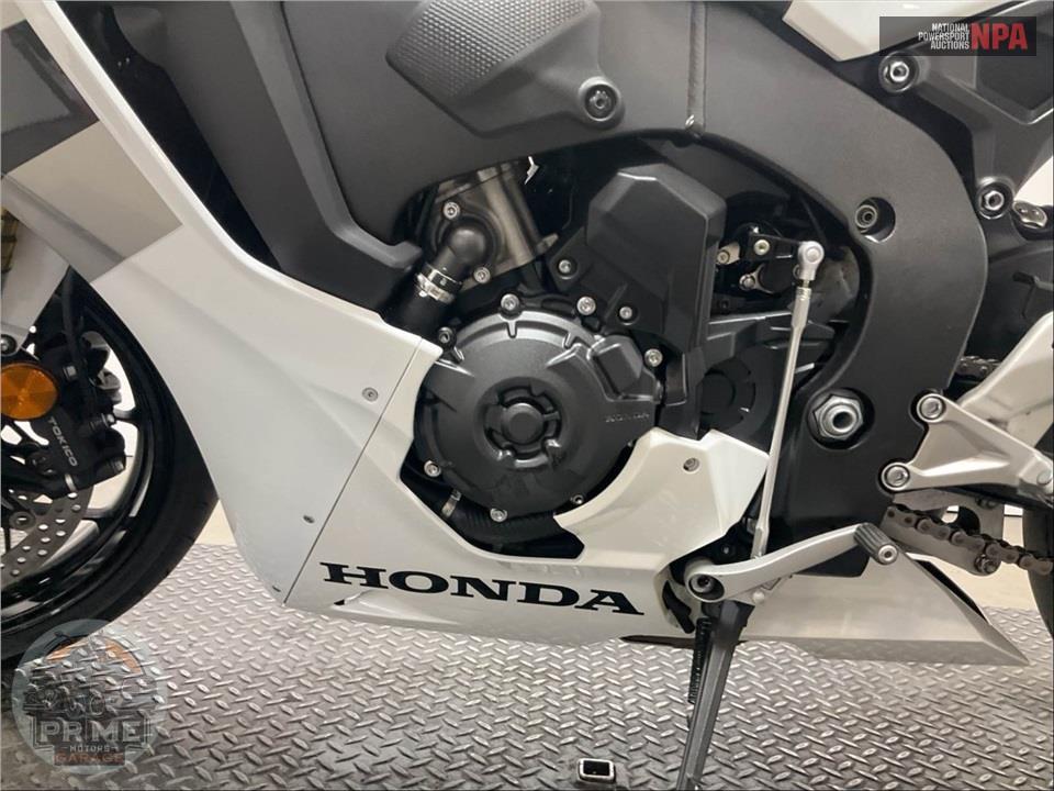2026 Honda CBR1000RR — фото 7