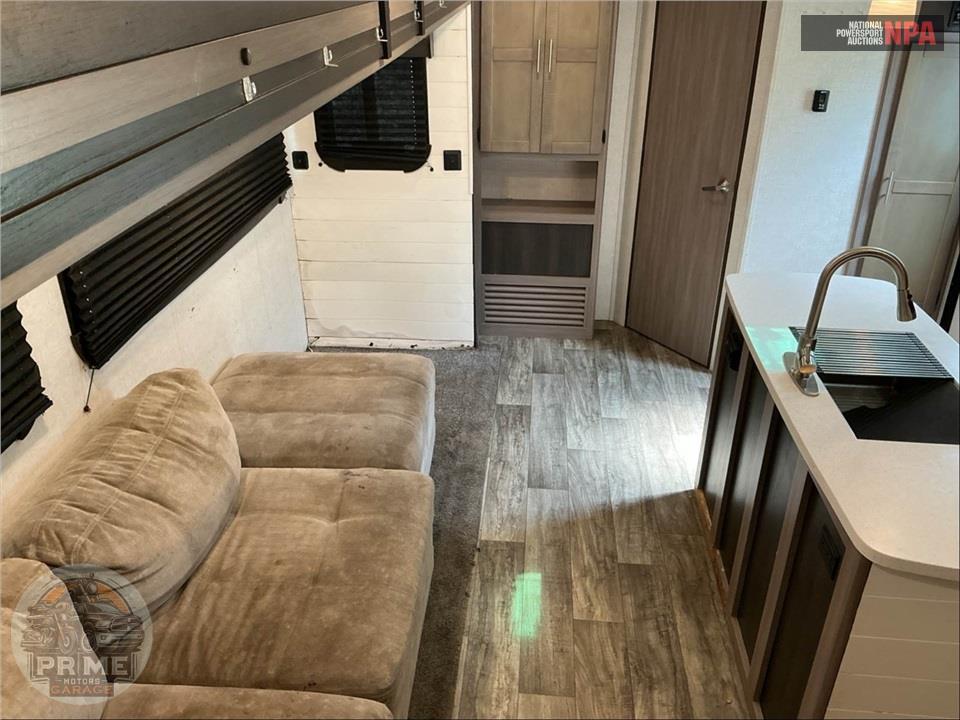 2021 Crossroads Rv M-331 BH SUNSET TRAIL SUPER LITE SERIES — фото 7