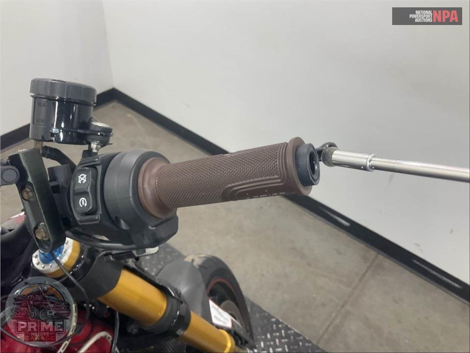 2022 Indian Motorcycle FTR R CARBON — фото 26