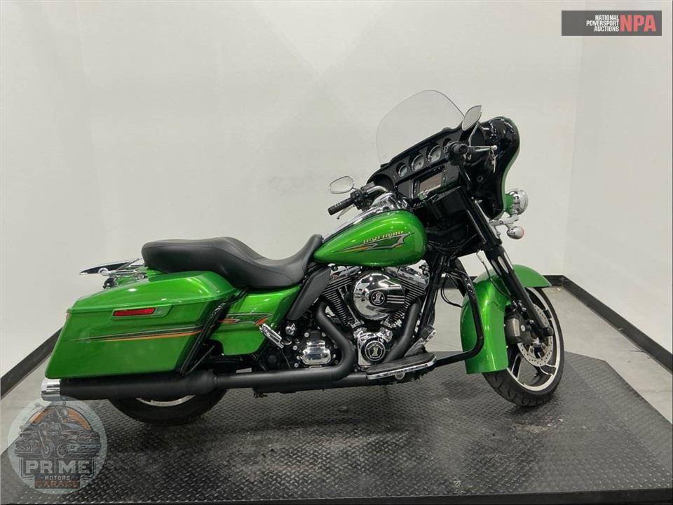 2014 Harley-Davidson FLHXS STREET GLIDE — фото 1