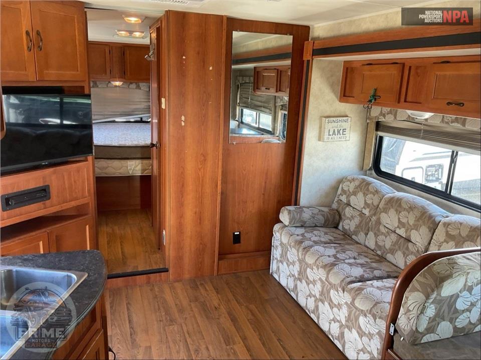2011 Coachmen By Forest River M-31 FK FORD E45 - FREELANDER SERIES — фото 10