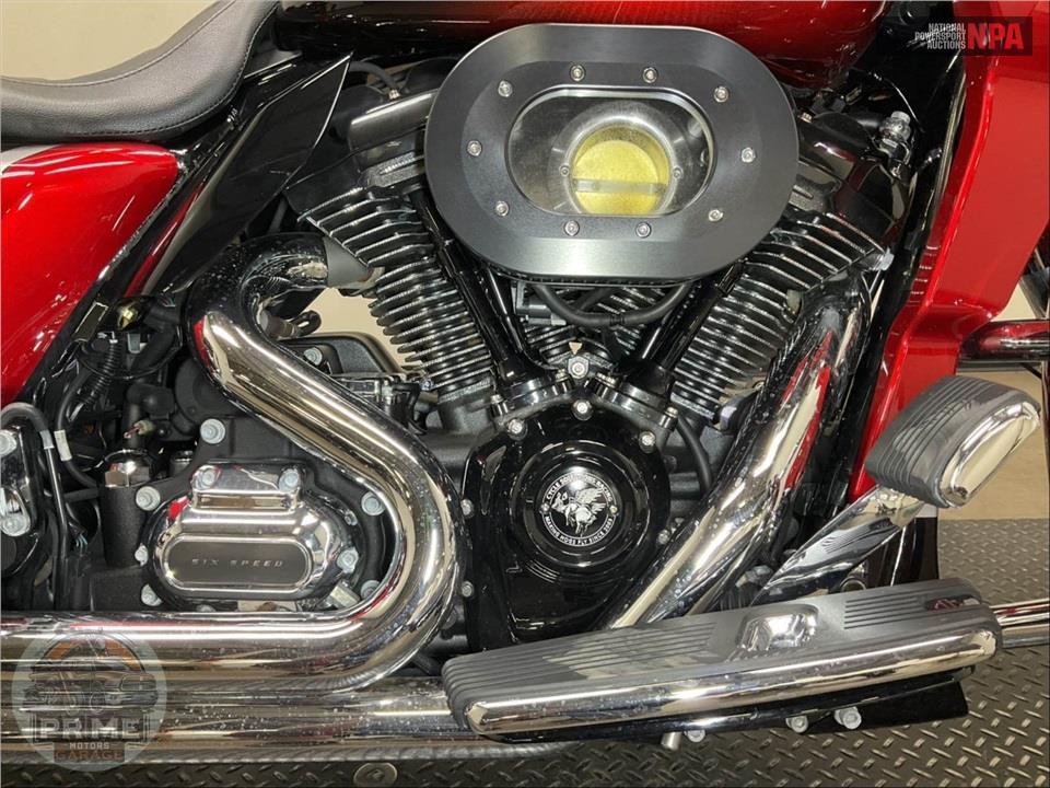 2021 Harley-Davidson FLTRXSE CVO ROAD GLIDE — фото 6