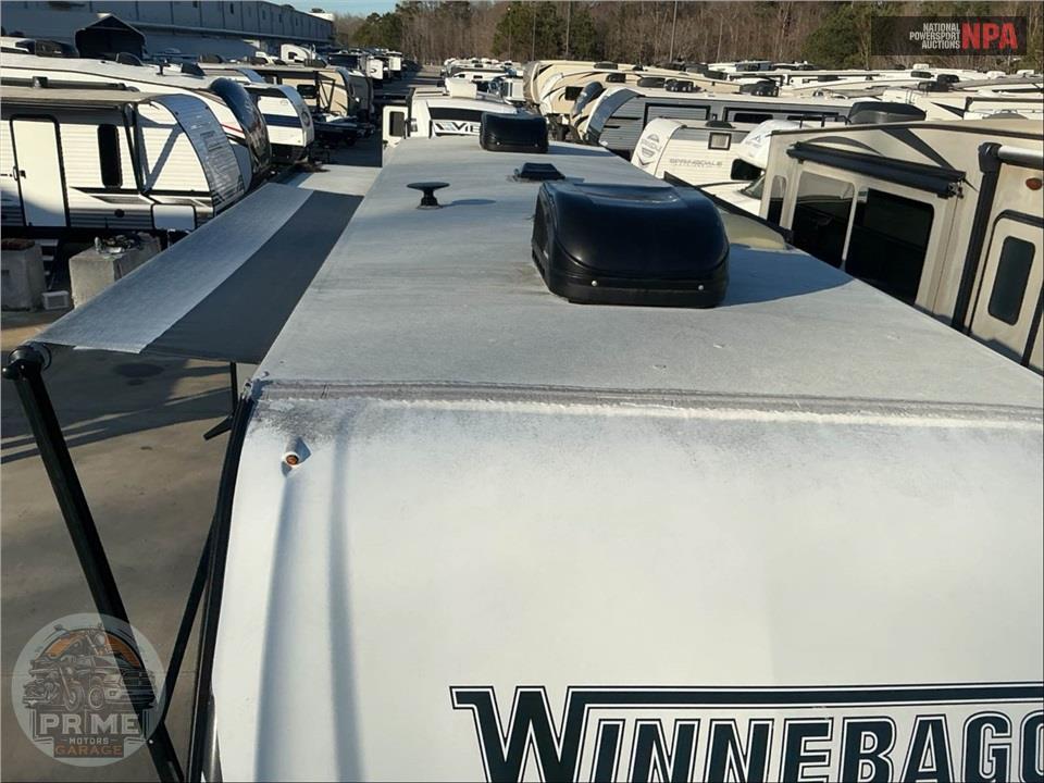 2020 Voyage By Winnebago M-3235RL - FIFTH WHEEL SERIES — фото 39