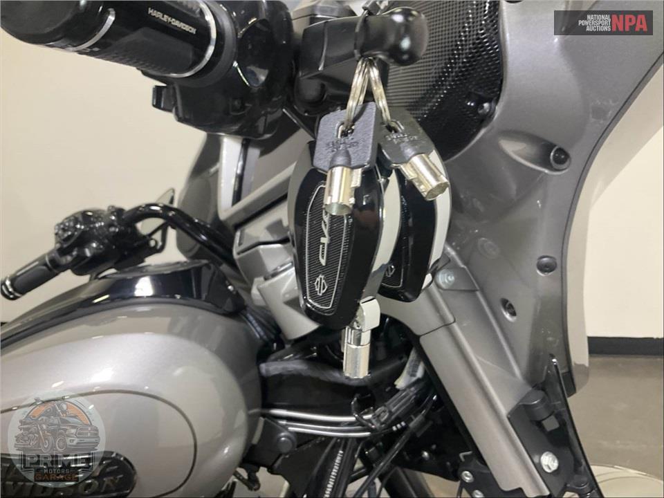 2023 Harley-Davidson FLHXSE CVO STREET GLIDE — фото 10