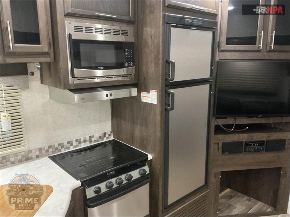2018 Starcraft M-296BHS - TELLURIDE FIFTH WHEEL SERIES — фото 18
