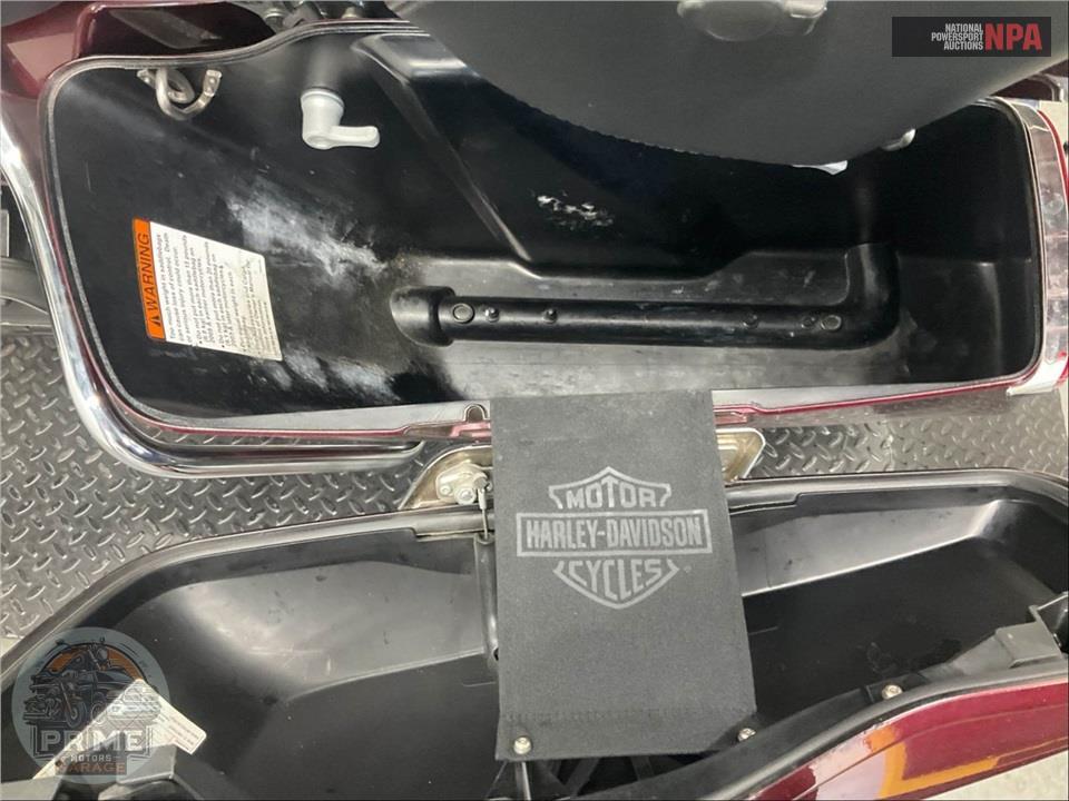 2017 Harley-Davidson FLTRU ROAD GLIDE ULTRA — фото 23