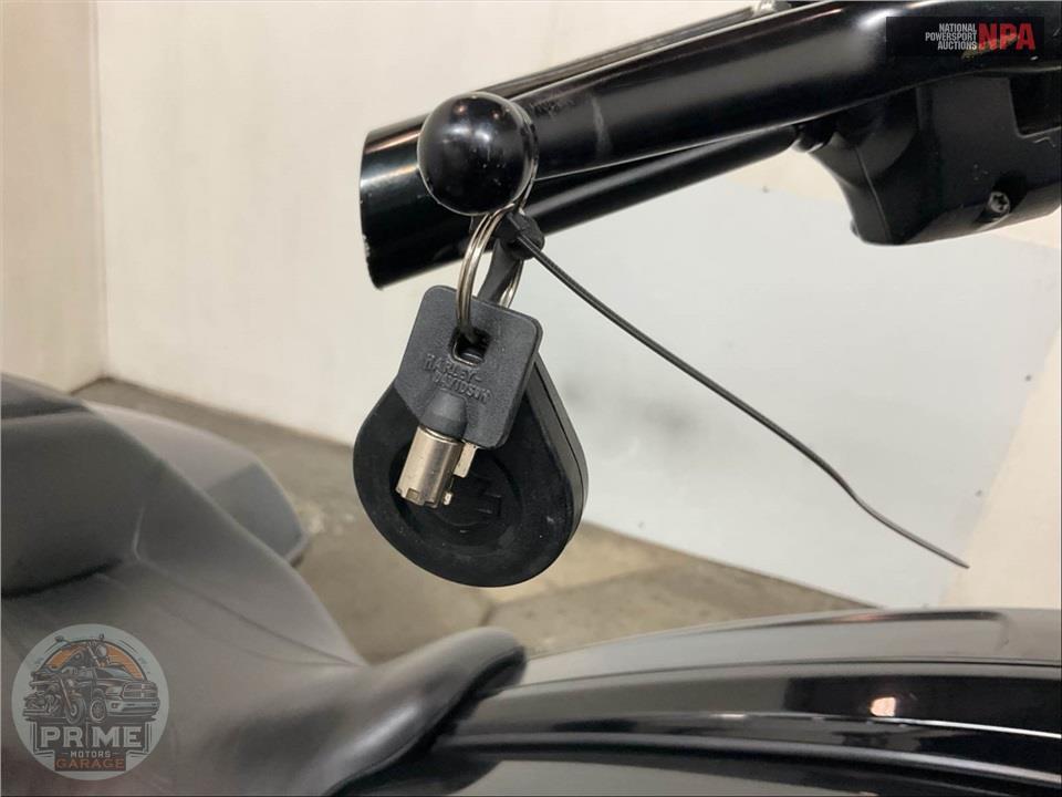 2021 Harley-Davidson FLTRXS ROAD GLIDE SPECIAL — фото 14