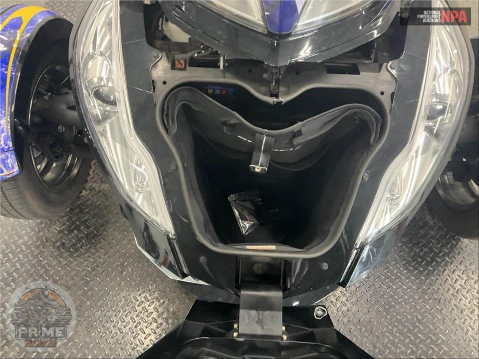 2010 Can-Am SPYDER RT-S SE5 — фото 13