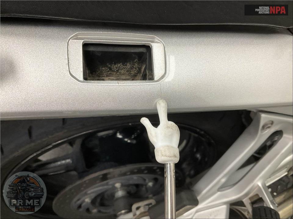 2003 Yamaha FJR1300 STANDARD SHIFT CA MODEL — фото 29