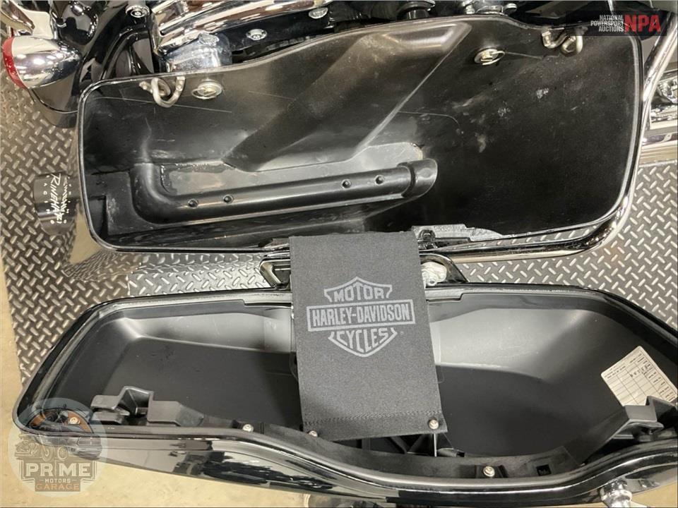 2014 Harley-Davidson FLHXS STREET GLIDE — фото 22