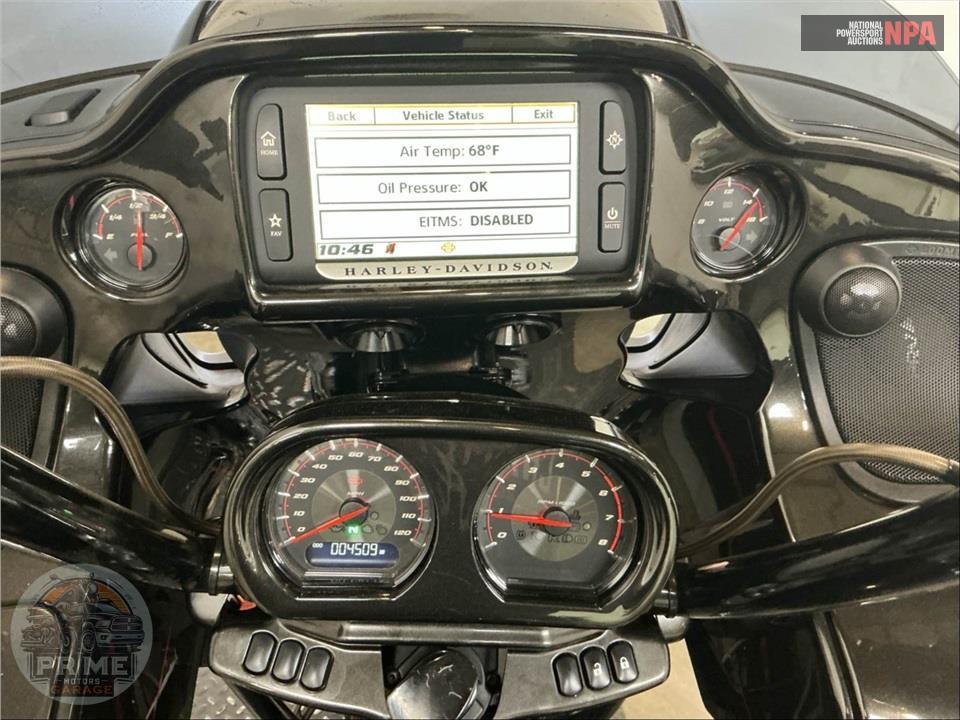 2018 Harley-Davidson FLTRXSE CVO ROAD GLIDE — фото 5