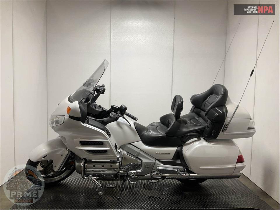 2008 Honda GL1800PM8 GOLDWING — фото 3