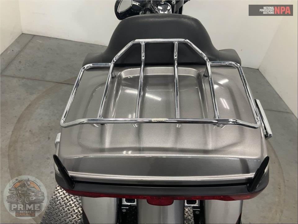 2017 Harley-Davidson FLHTK ULTRA LIMITED — фото 30