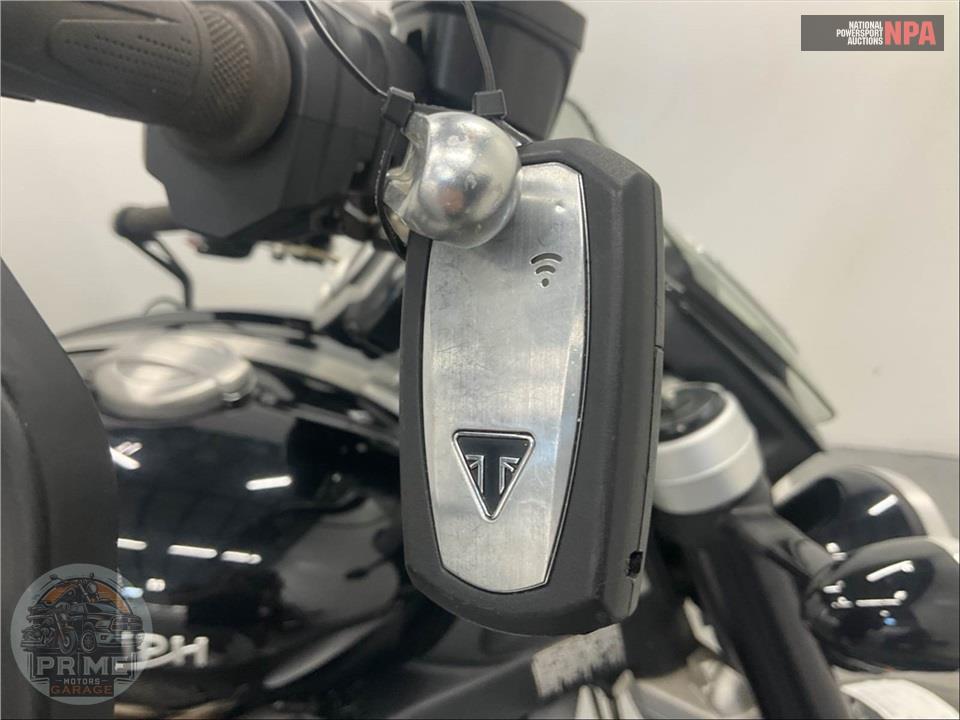 2021 Triumph ROCKET 3 GT — фото 10