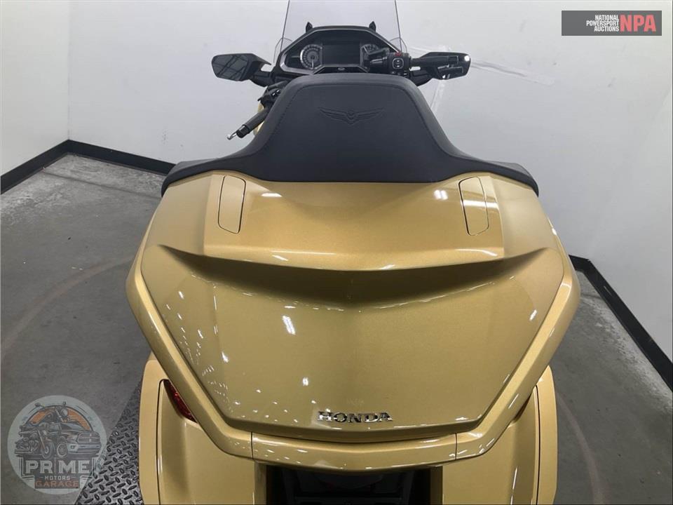 2025 Honda GOLD WING TOUR 50TH ANNIVERSARY — фото 17