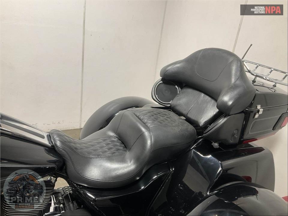 2012 Harley-Davidson FLHTCUTG TRIGLIDE UL CLSC — фото 30