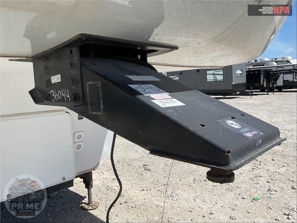 2020 Palomino By Forest River M-382FBC - COLUMBUS C-SERIES FIFTH WHEEL SERIES — фото 35