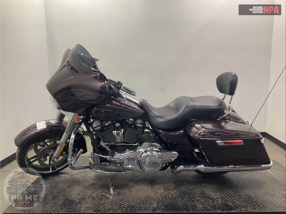 2017 Harley-Davidson FLHXS STREET GLIDE SPECIAL — фото 3