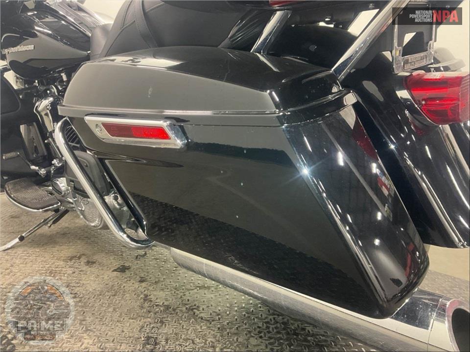 2022 Harley-Davidson FLHTK ULTRA LIMITED — фото 15