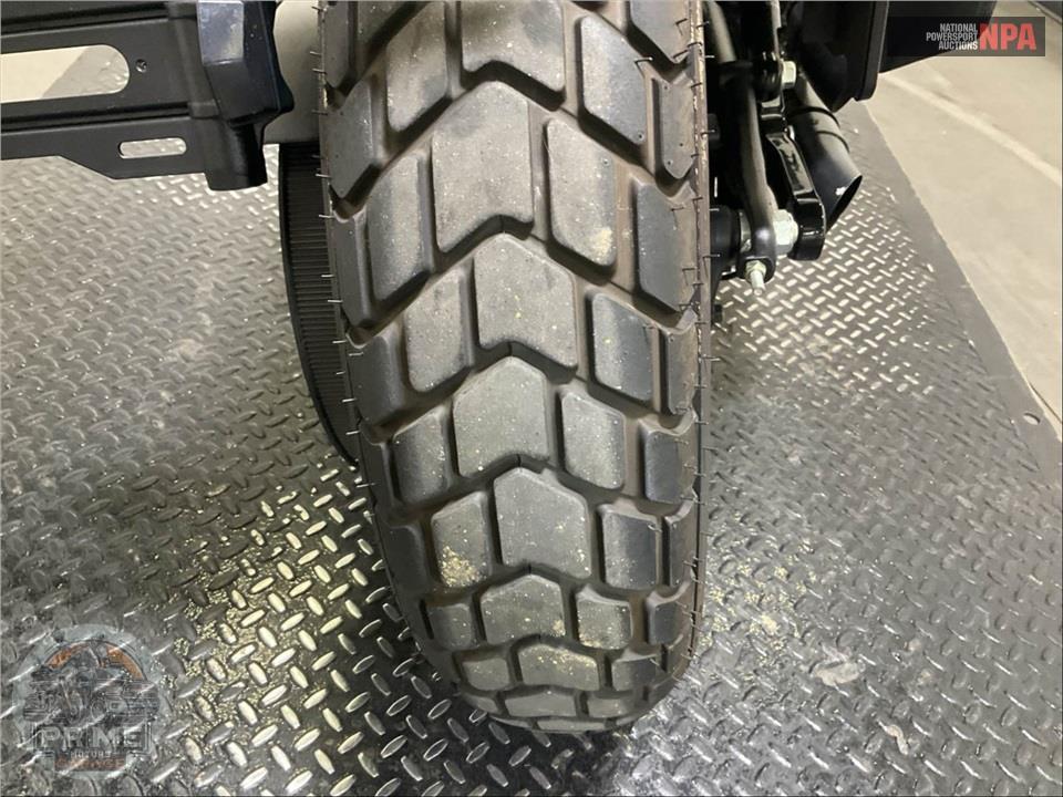 2023 Indian Motorcycle SCOUT BOBBER (ABS, SMOKE COLOR) — фото 16