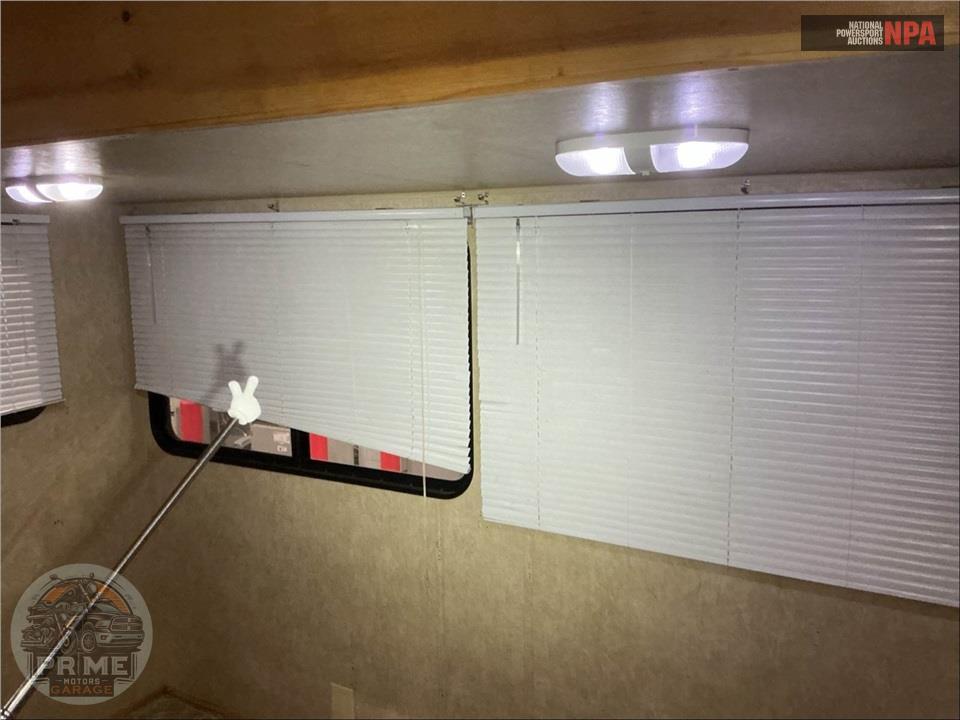 2014 Salem By Forest River M-32SRV - SPORT SRV TOY HAULER SERIES — фото 31