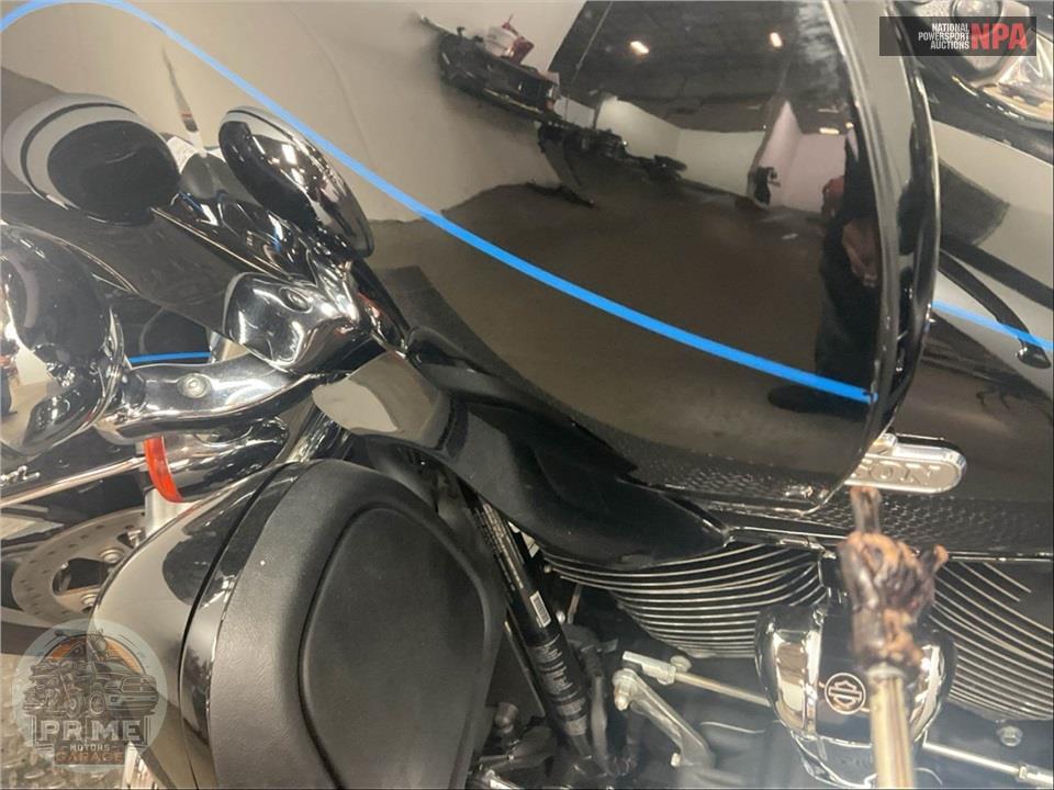 2018 Harley-Davidson FLHTK ULTRA LIMITED — фото 13