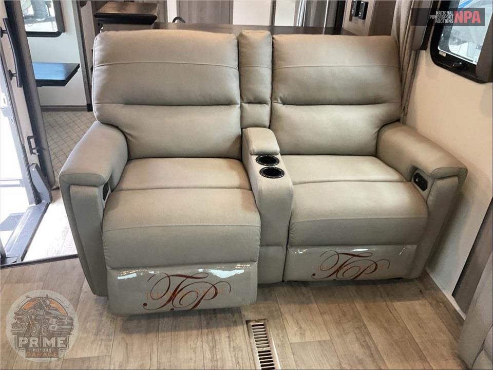 2022 Keystone Rv M-3761 FL - MONTANA FIFTH WHEEL SERIES — фото 10