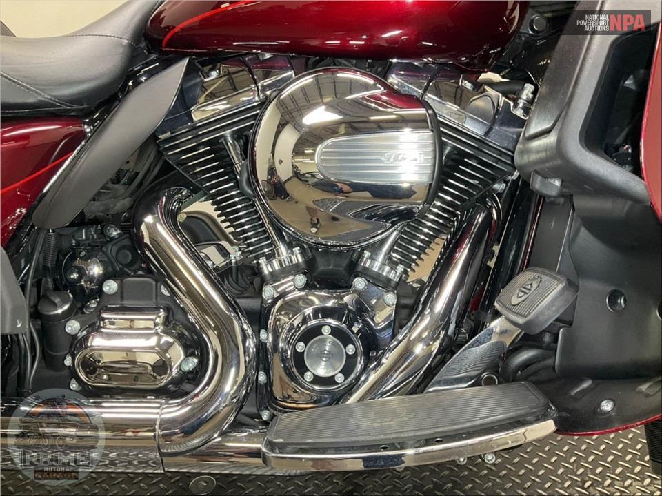 2016 Harley-Davidson FLHTK ELECTRA GLIDE ULTRA LIMITED — фото 6