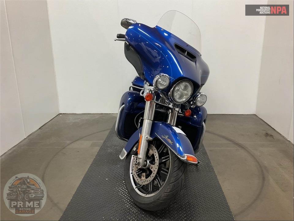 2015 Harley-Davidson FLHTK ELECTRA GLIDE ULTRA LIMITED — фото 2