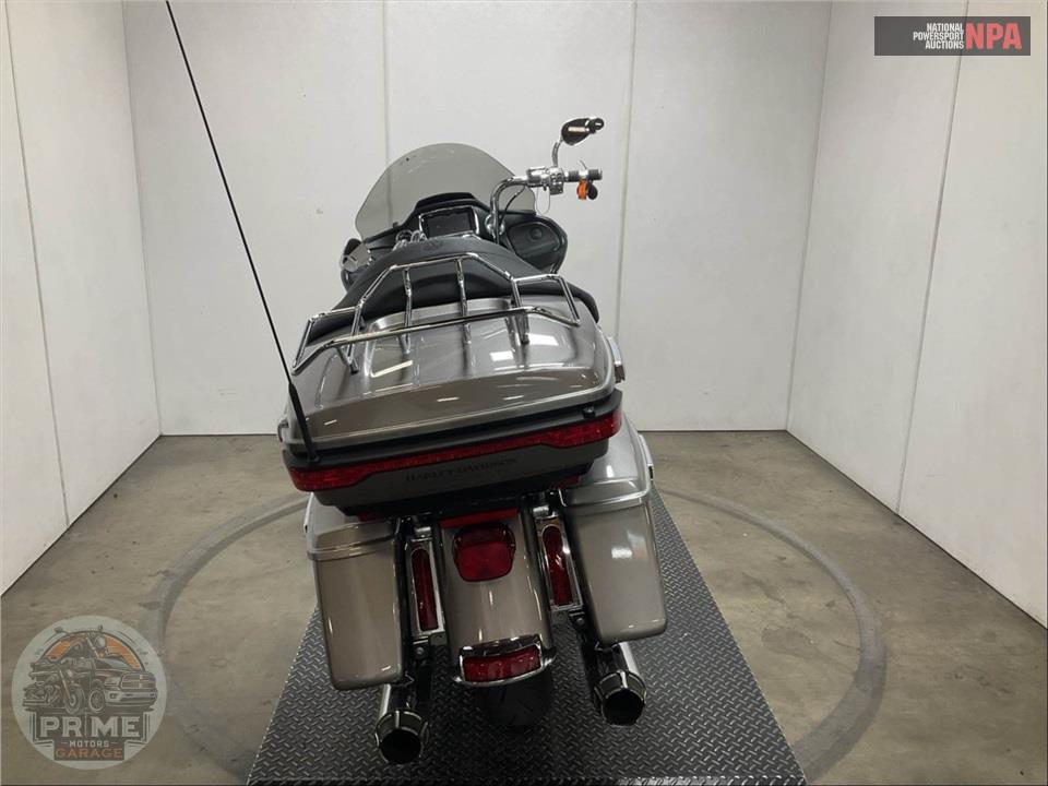 2016 Harley-Davidson FLTRU ROAD GLIDE ULTRA — фото 4