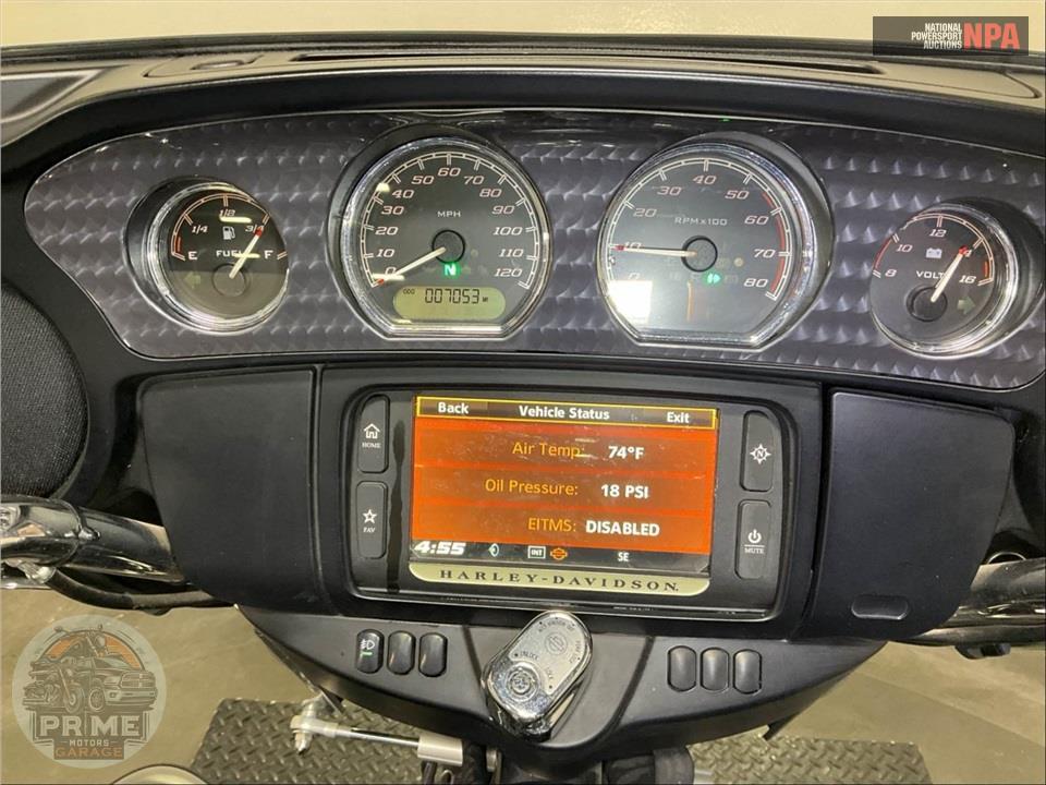 2016 Harley-Davidson FLHTCUTG TRIGLIDE ULTRA CLASSIC — фото 5