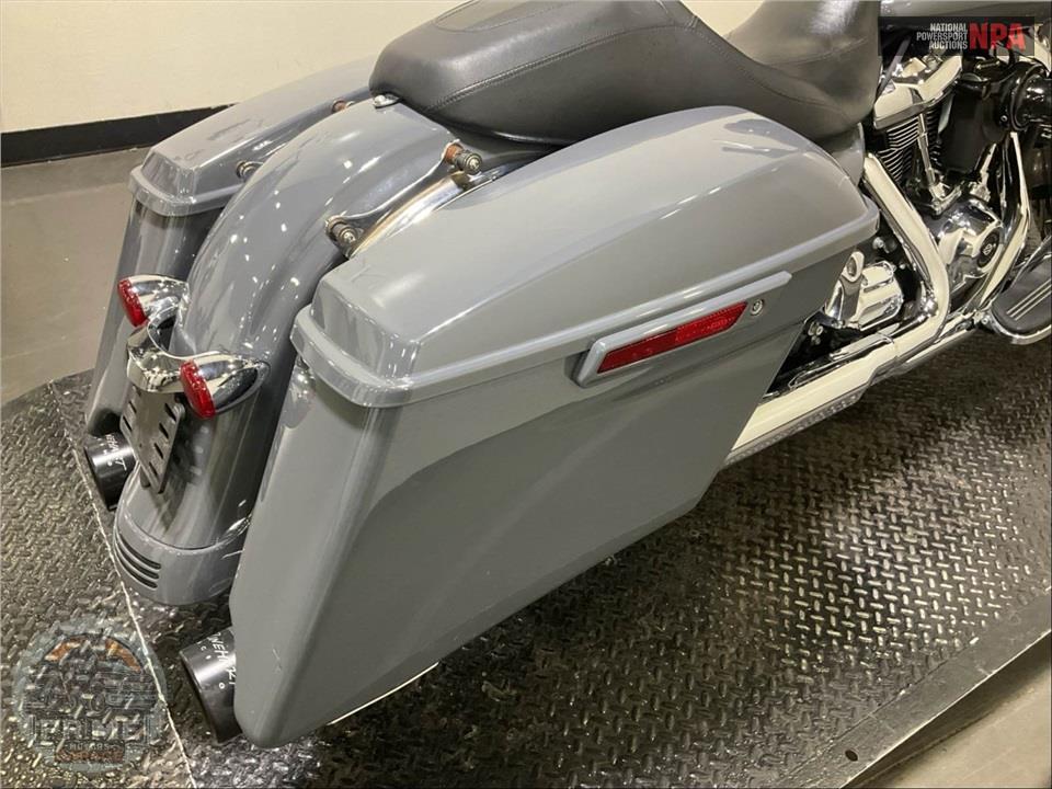 2022 Harley-Davidson FLHXS STREET GLIDE SPECIAL — фото 26