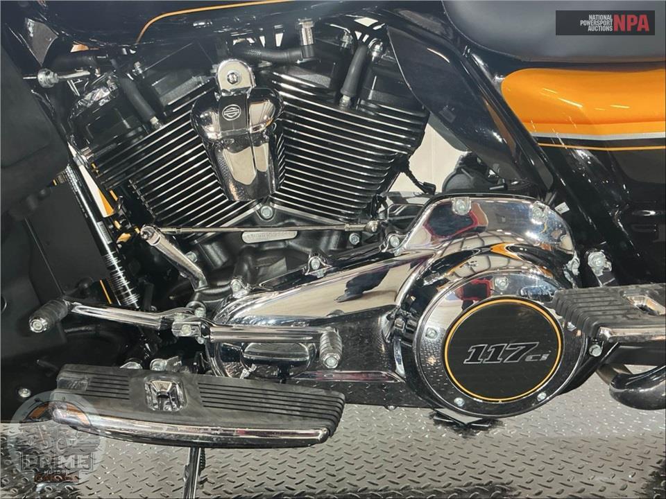 2022 Harley-Davidson FLTRKSE CVO ROAD GLIDE LIMITED — фото 7