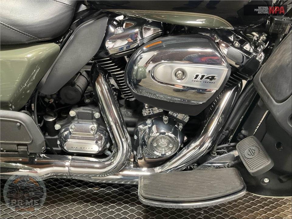 2021 Harley-Davidson FLHTCUTG TRI GLIDE ULTRA CLASSIC — фото 6