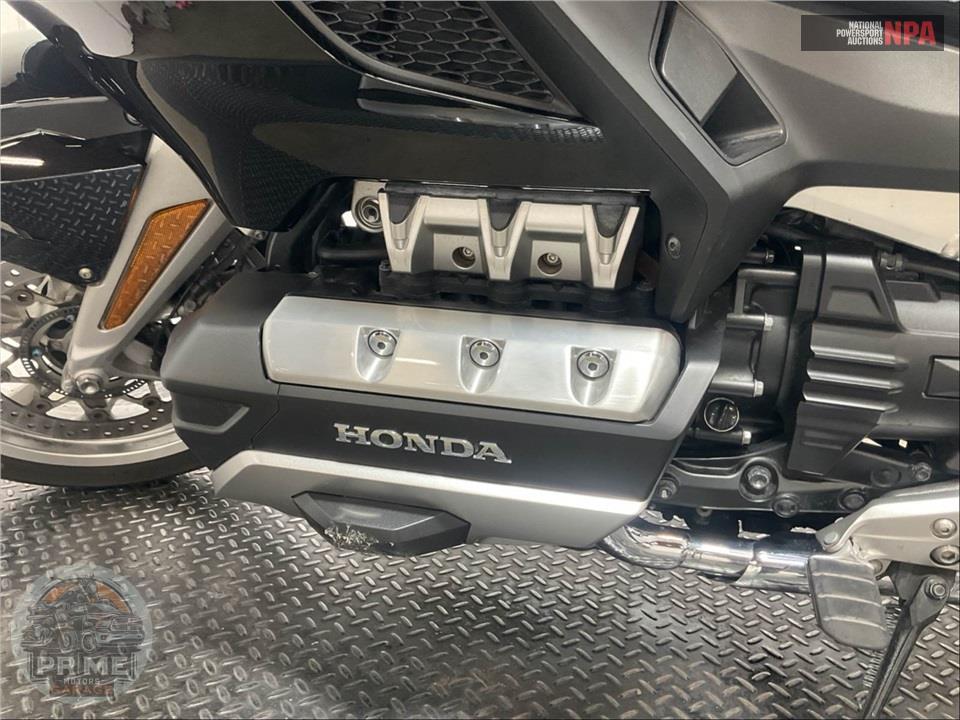 2019 Honda GL1800D GOLDWING TOUR DCT (BLACK) — фото 7
