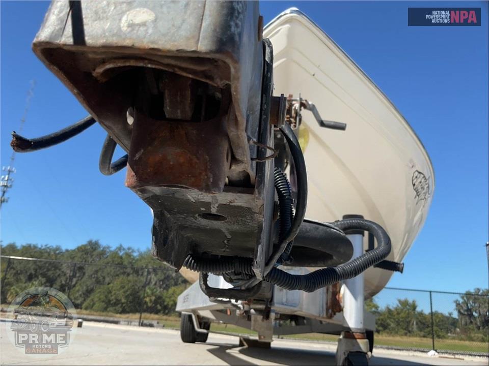 2013 Skeeter Boats SX 240(*)SALTWATER SERIES L=24/E-1-300HP YAMAHA OB — фото 37