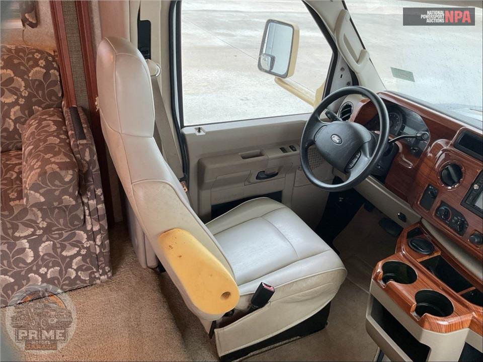 2010 Four Winds 31R E450 CHATEAU SERIES — фото 14