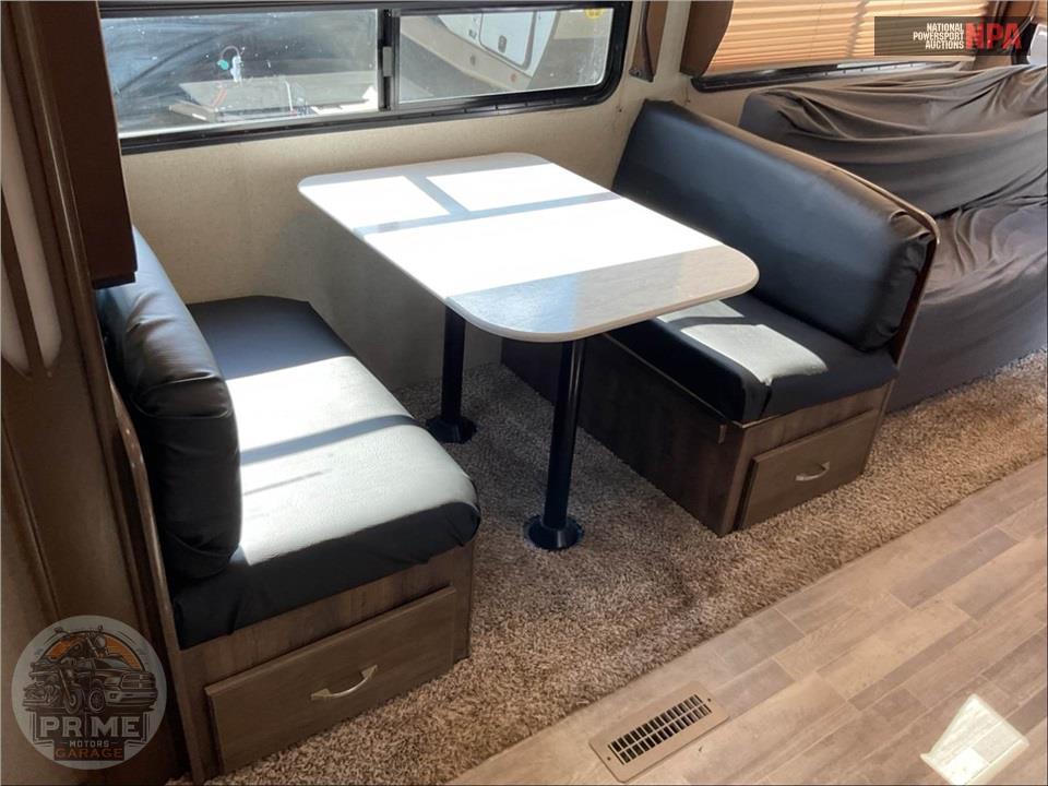 2019 Aerolite M-3013BHF - ASTORIA FIFTH WHEEL SERIES — фото 11
